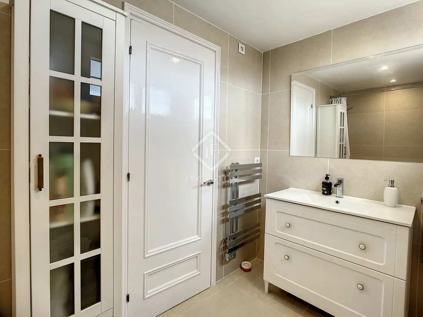 Bathroom of Houses for sale in Maó - Mahón  with Air Conditioner, Heating and Private garden