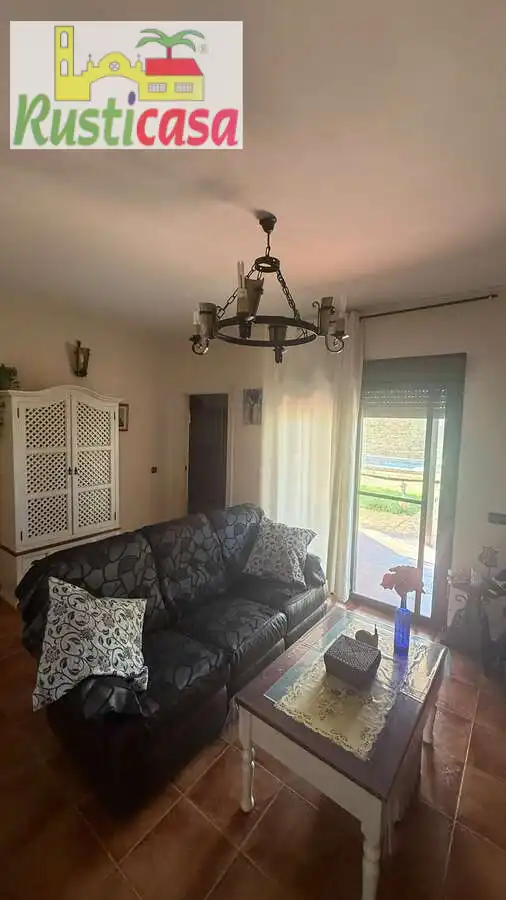 Sala de estar de Casa o chalet en venta en Linares con Aire acondicionado, Jardín privado y Terraza