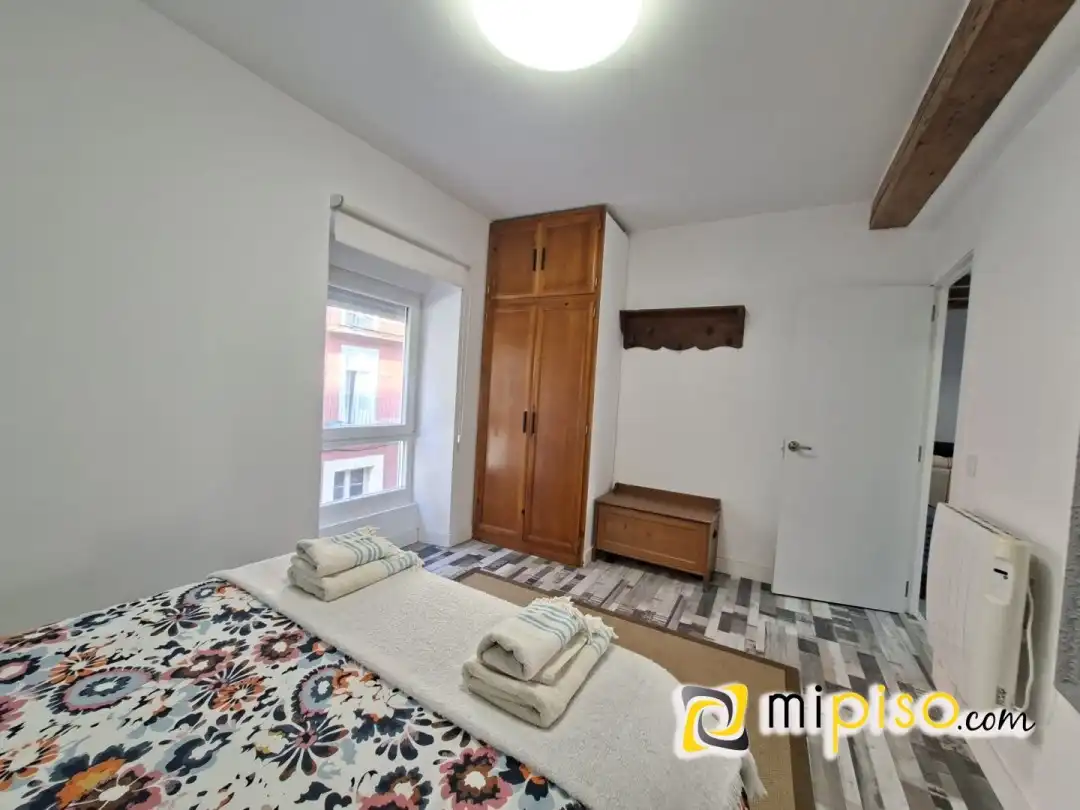 Habitación de Piso de alquiler en Santoña con Amueblado