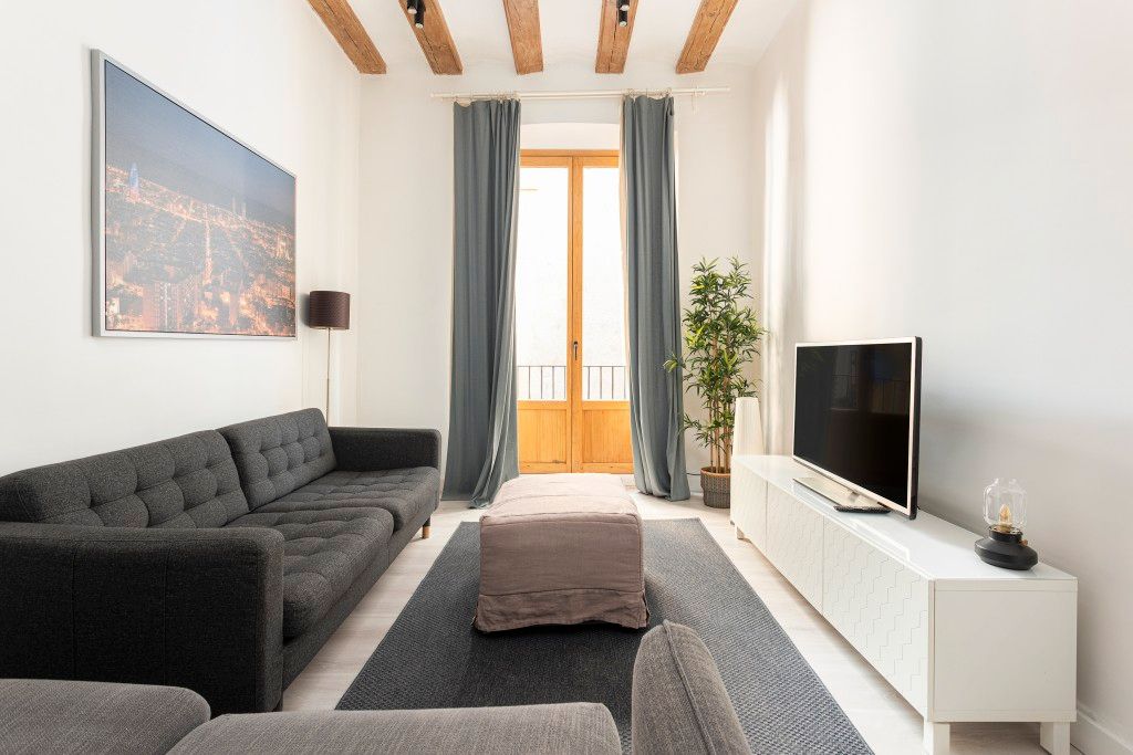 Living room of Apartment for sale in  Barcelona Capital  with Air Conditioner, Parquet flooring and Furnished