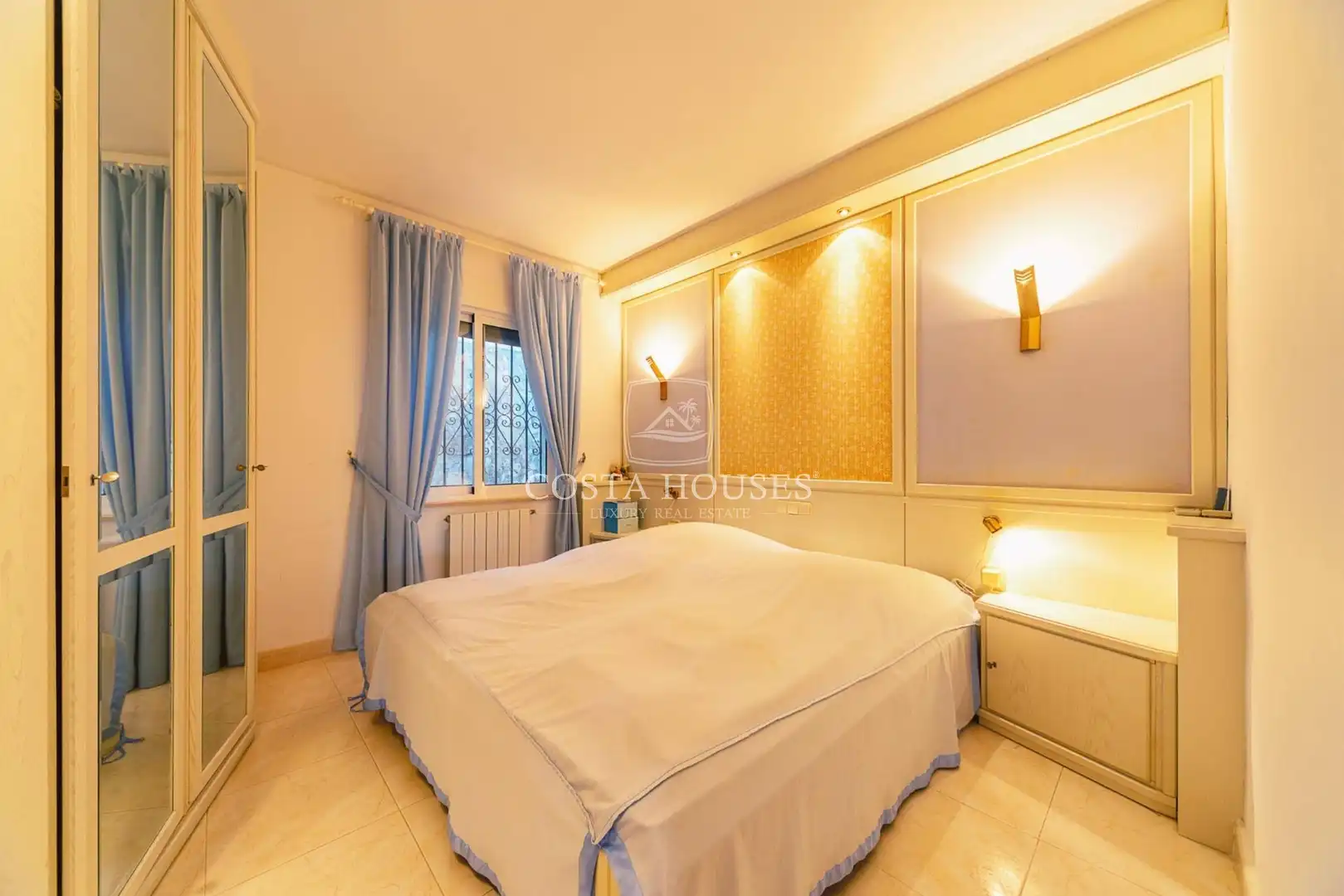 Bedroom of Houses for sale in Dénia  with Air Conditioner, Heating and Private garden