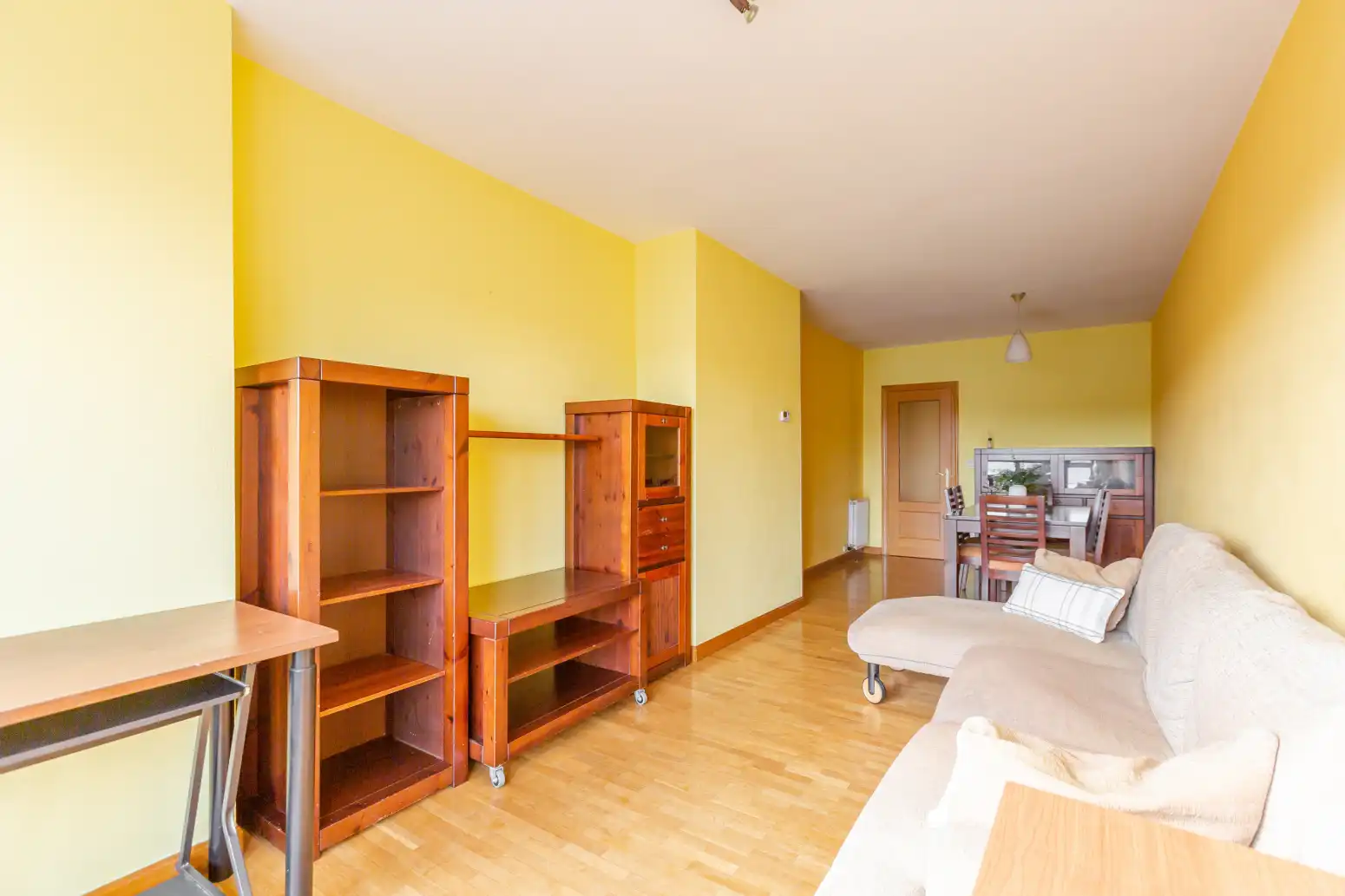 Wohnzimmer von Wohnung zur Miete in  Pamplona / Iruña mit Heizung und Abstellraum