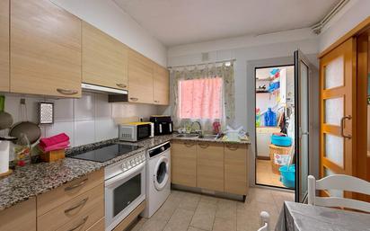 Kitchen of Flat for sale in Figueres  with Air Conditioner, Heating and Terrace