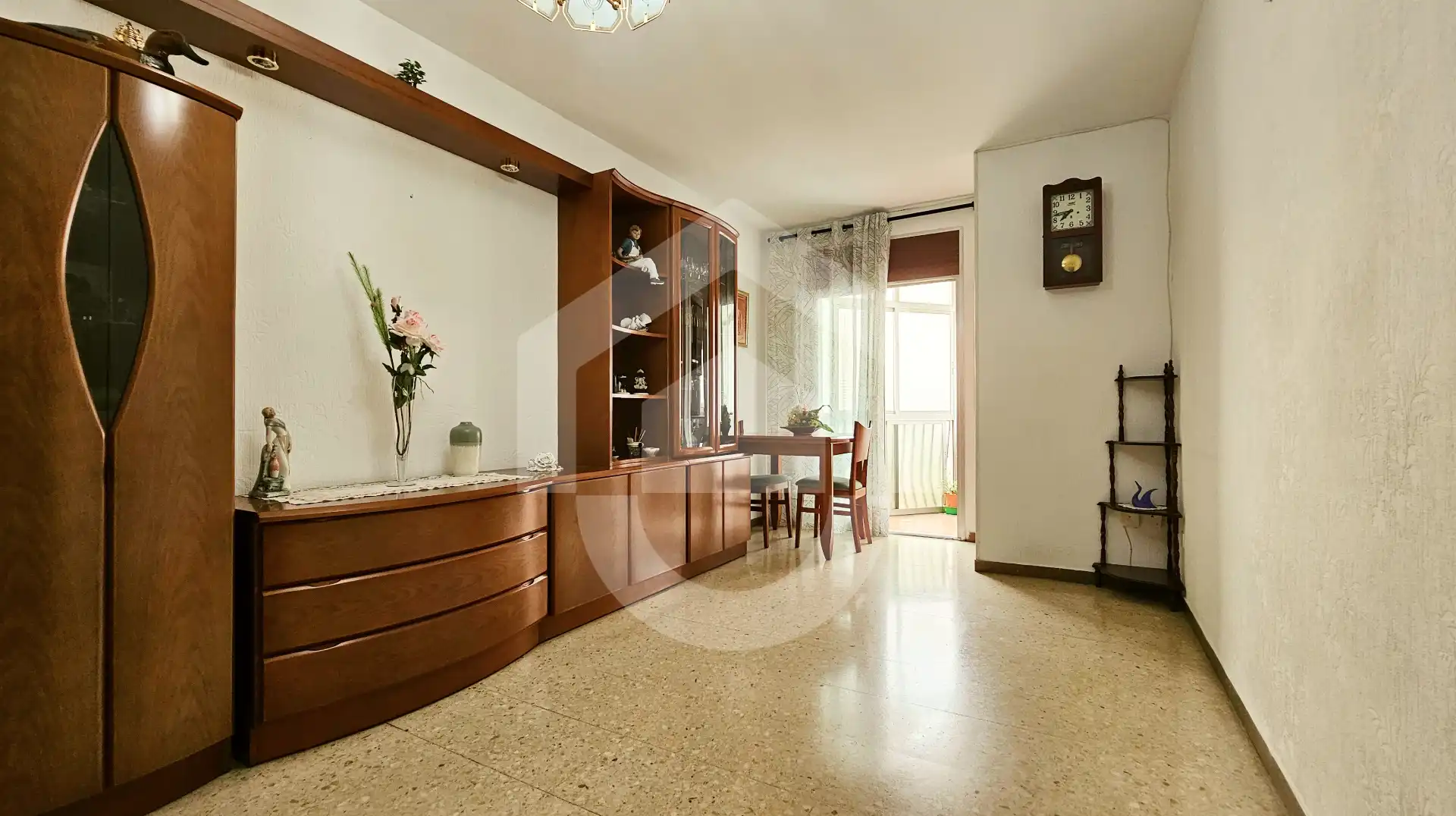 Sala d'estar de Pis en venda en  Barcelona Capital amb Moblat, Microones i Balcó