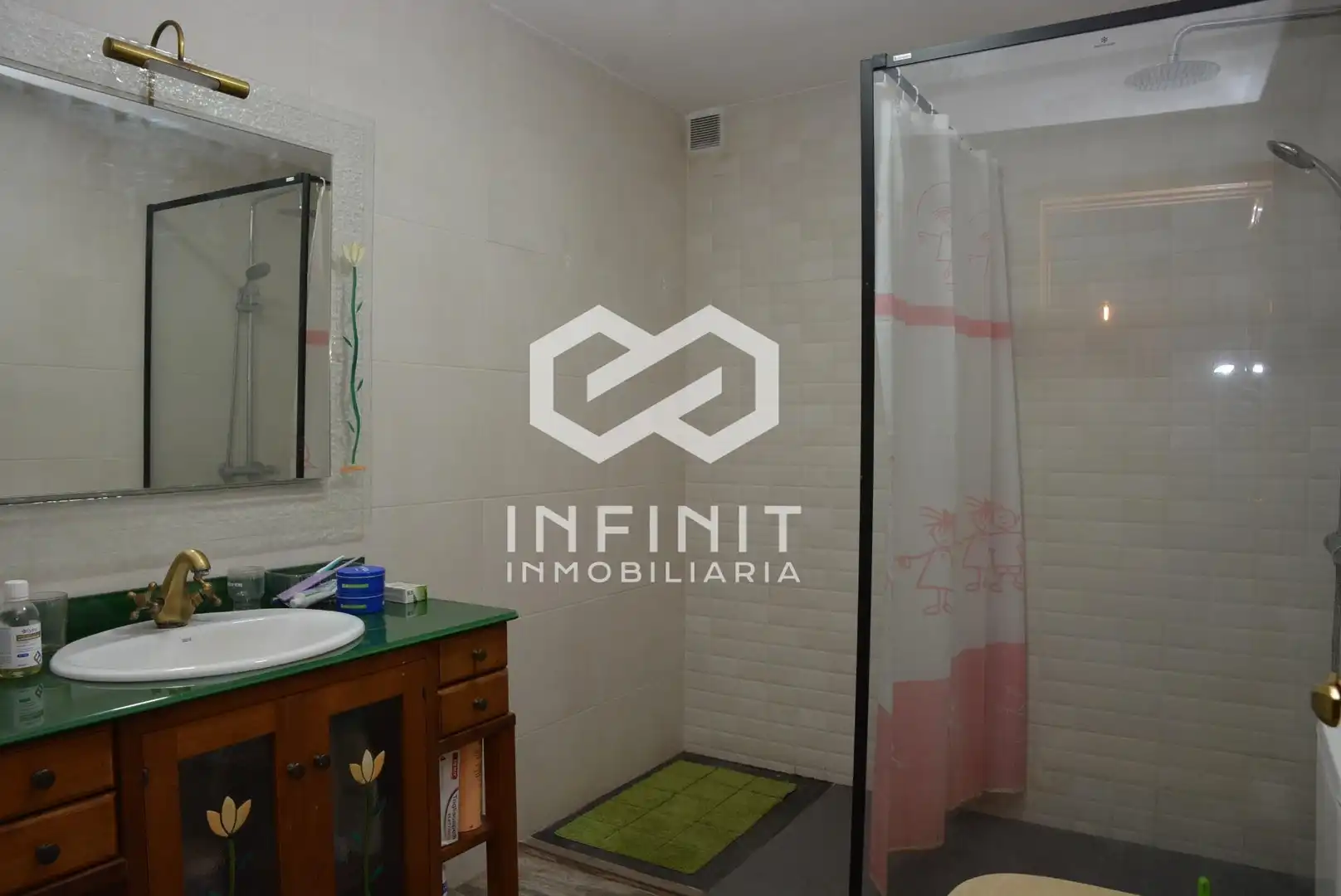 Baño de Casa o chalet en venta en Valdeaveruelo con Calefacción, Jardín privado y Terraza