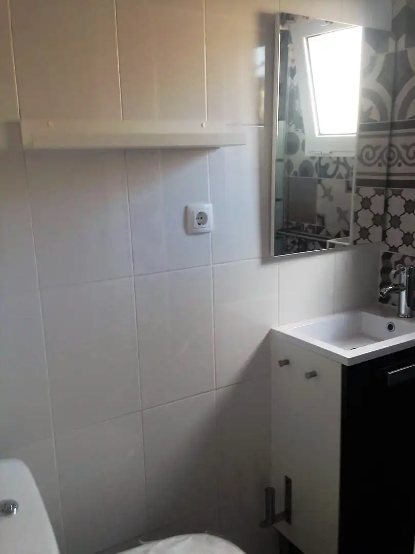 Bathroom of Attic for sale in Girona  with Heating, Oven and Microwave