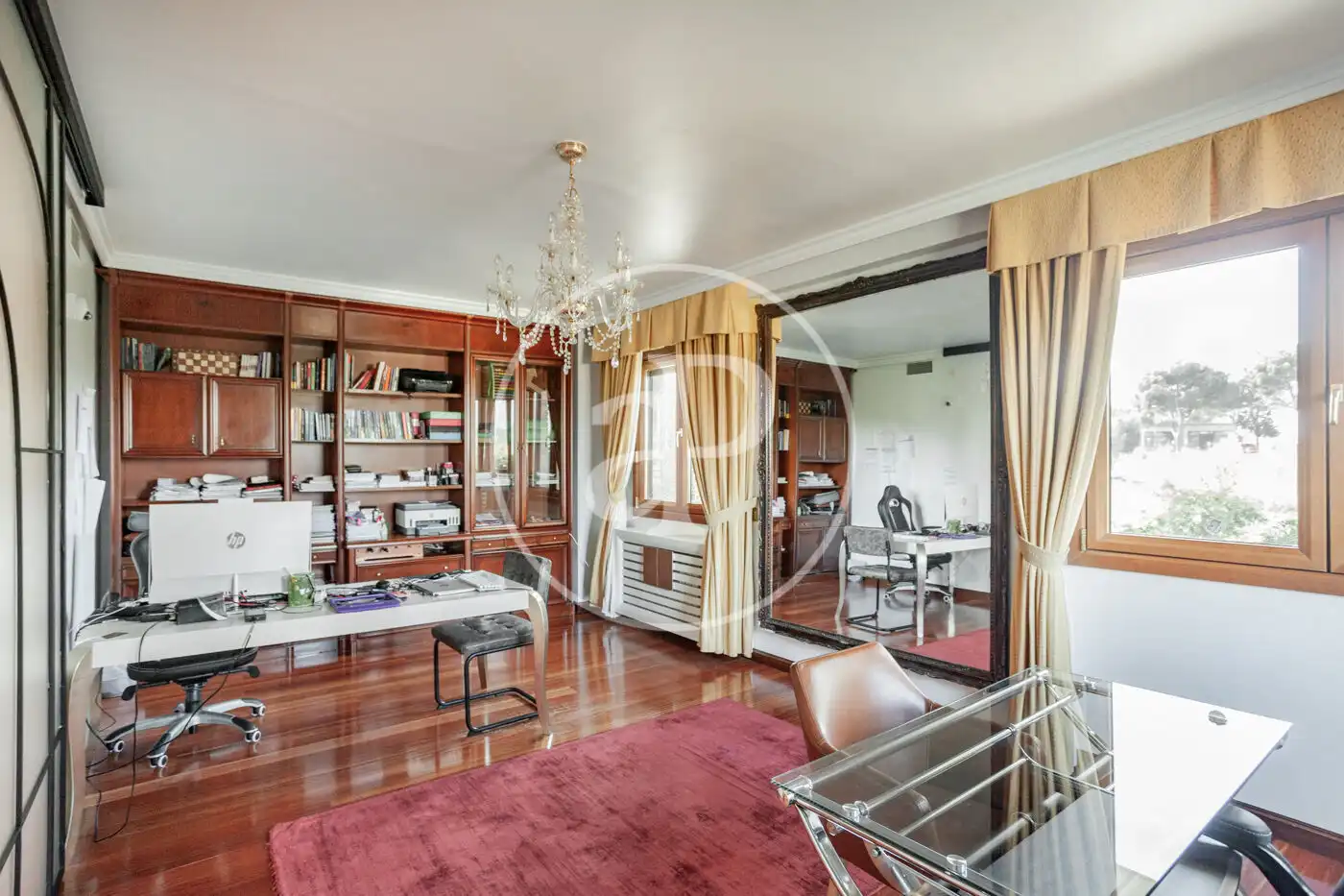 Sala de estar de Casa o chalet en venta en Pozuelo de Alarcón con Aire acondicionado, Calefacción y Jardín privado