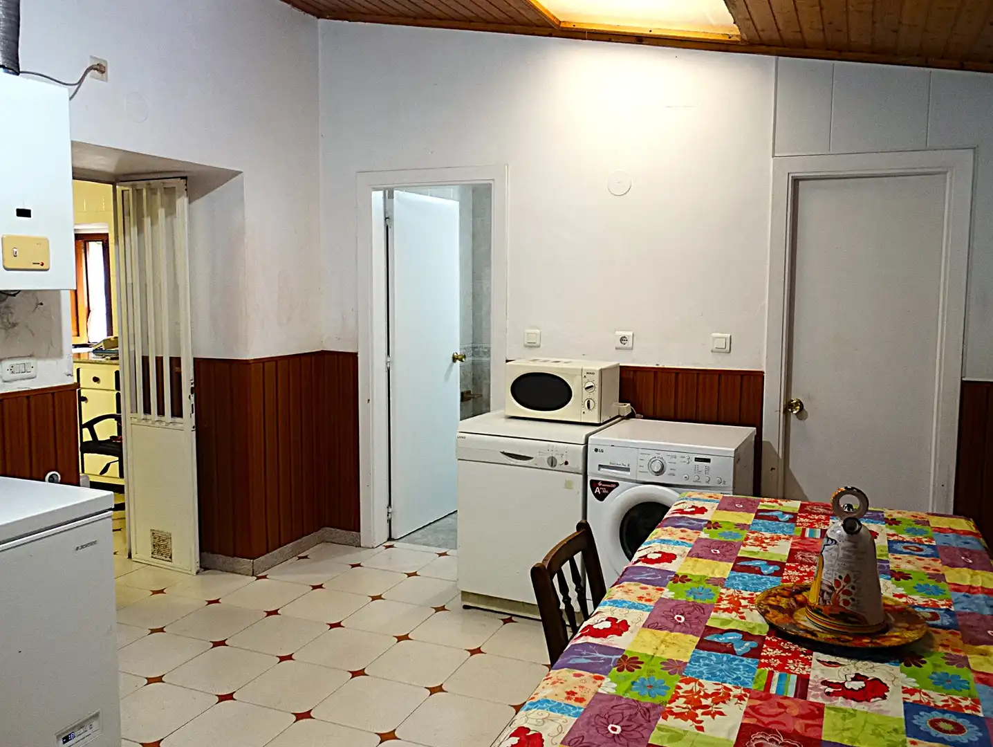 Cuina de Finca rústica en venda en Narón amb Calefacció, Jardí privat i Parquet