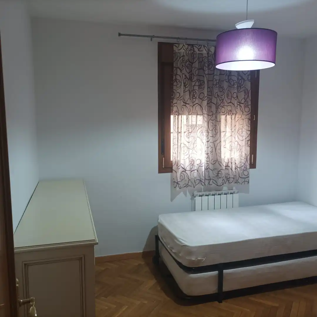 Habitación de Ático en venta en Quintanar de la Orden con Aire acondicionado, Calefacción y Parquet