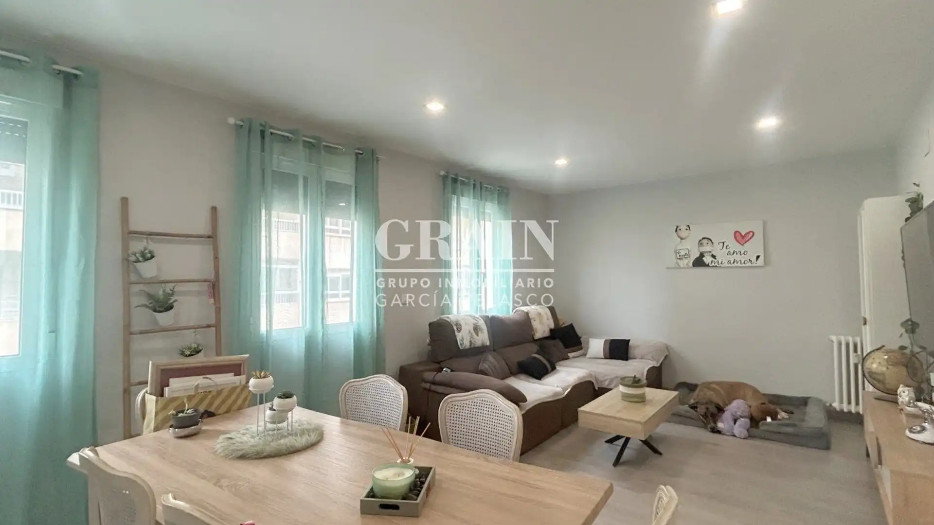 Sala de estar de Piso en venta en  Albacete Capital con Aire acondicionado, Calefacción y Trastero