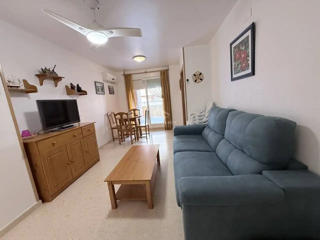 Sala de estar de Apartamento en venta en Oropesa del Mar / Orpesa con Aire acondicionado, Amueblado y Balcón
