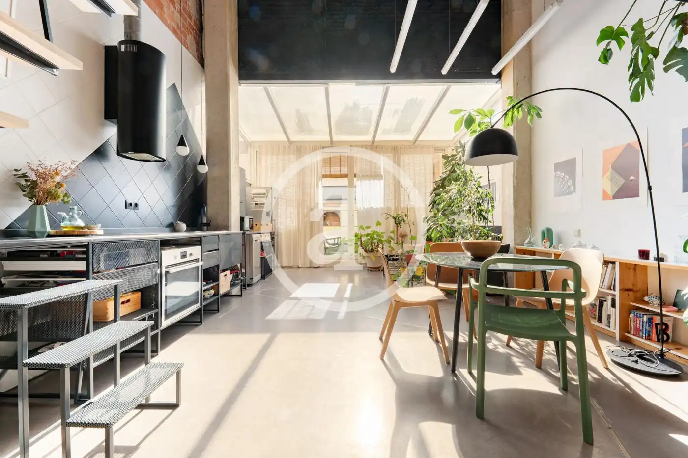 Cocina de Dúplex de alquiler en Madrid con Calefacción, Amueblado y Horno
