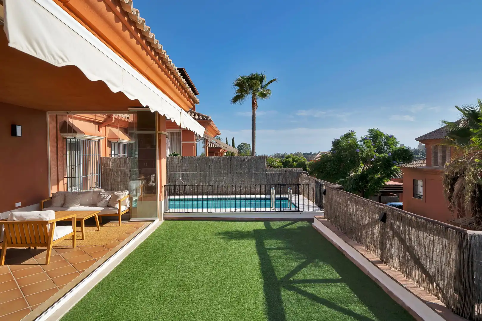 Terrassa de Casa adosada de lloguer en Marbella amb Calefacció, Jardí privat i Terrassa