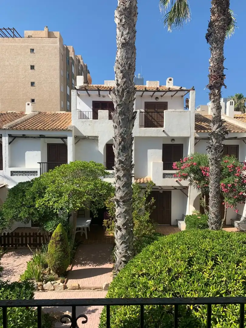 Außenansicht von Haus oder Chalet zur Miete in La Manga del Mar Menor mit Klimaanlage, Heizung und Terrasse