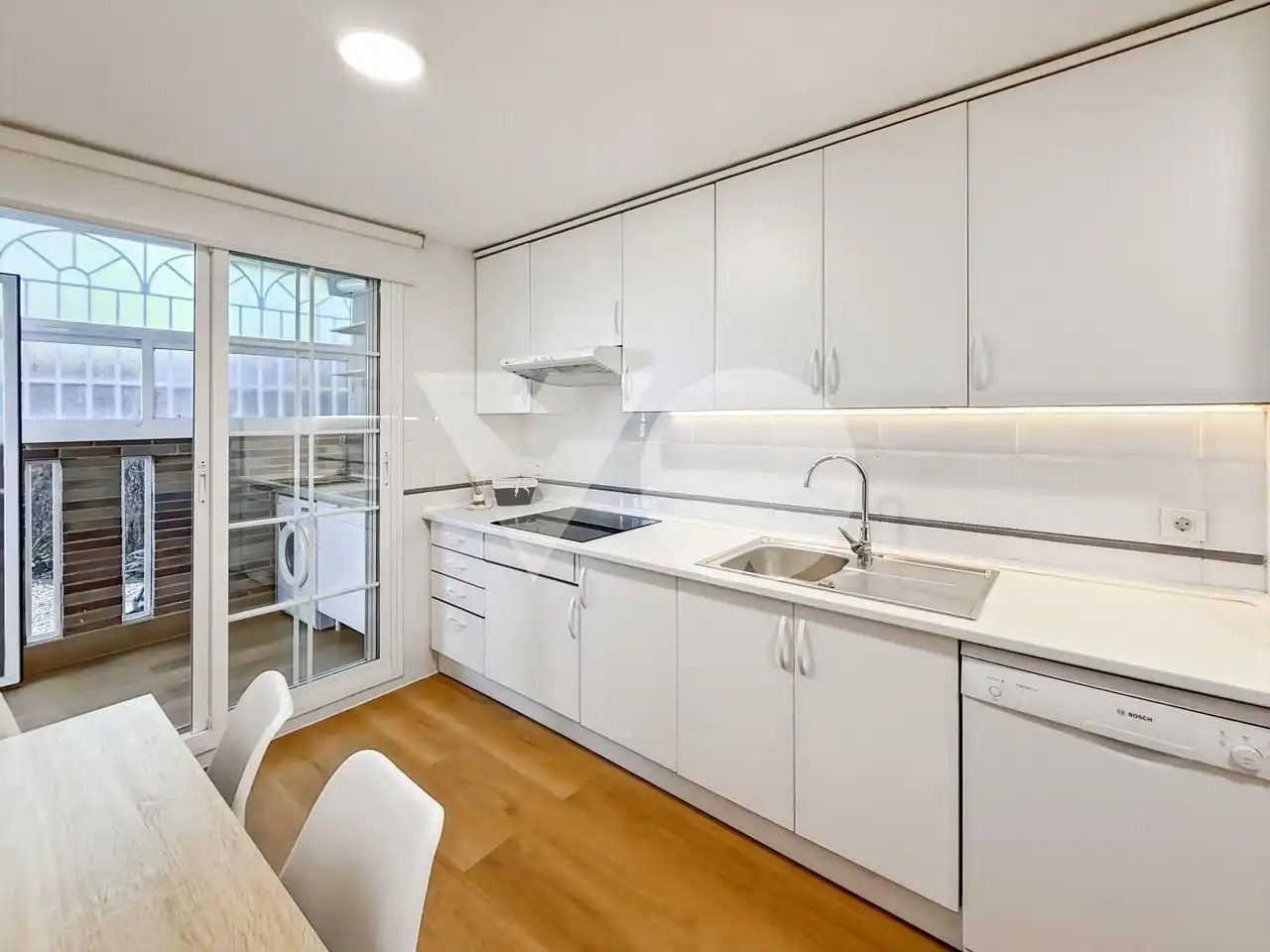 Küche von Erdgeschoss zur Miete in Majadahonda mit Heizung, Privatgarten und Terrasse