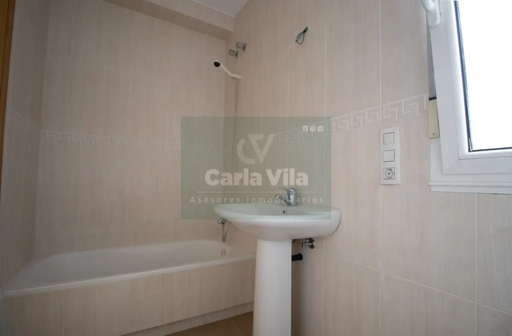 Baño de Dúplex en venta en Lugo con Calefacción, Parquet y Terraza