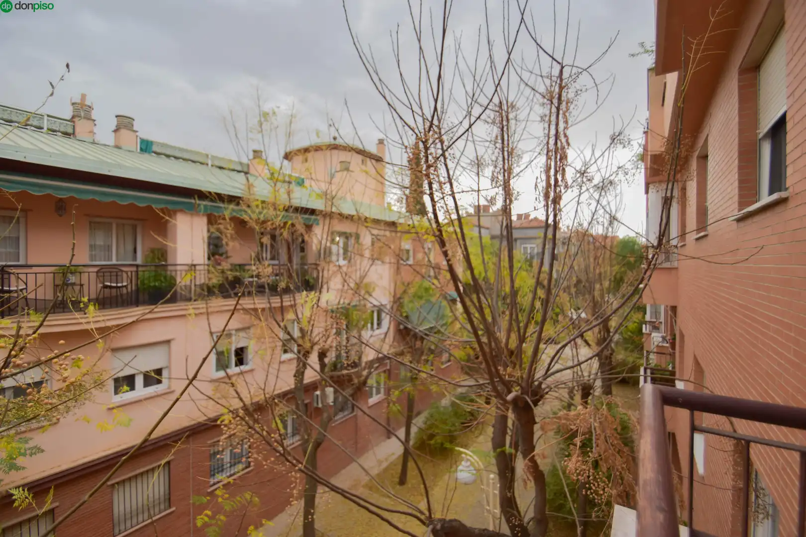 Exterior view of Attic for sale in Granada  with Heating, Private garden and Parquet flooring