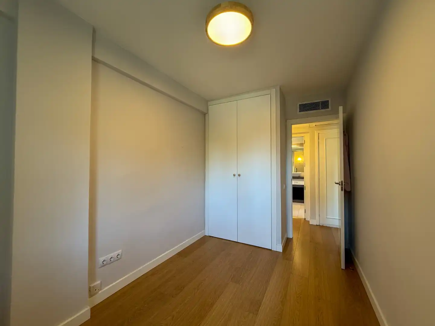 Bedroom of Flat for rent in Madrid  with Air Conditioner, Heating and Terrace