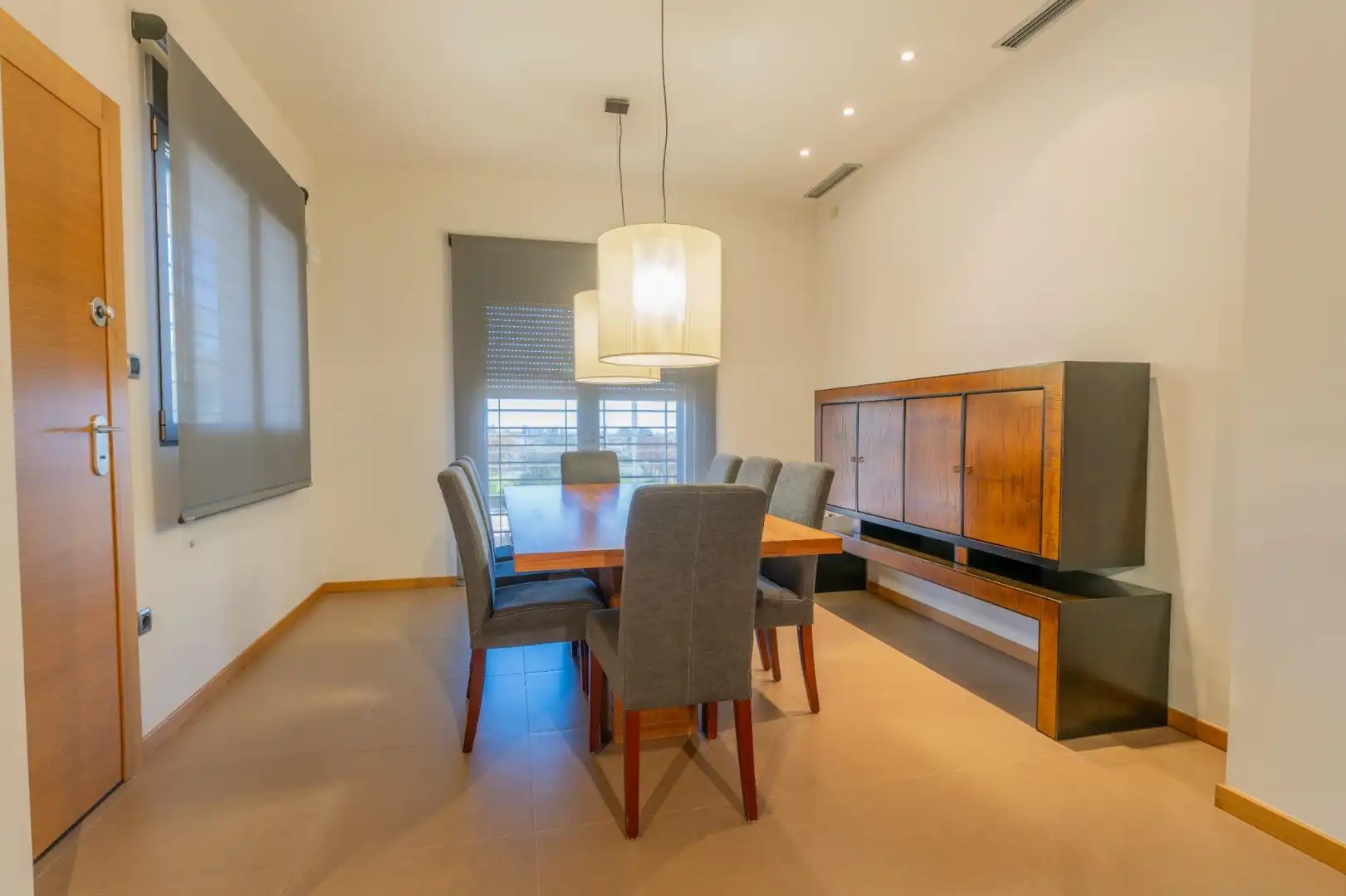 Comedor de Casa o chalet en venta en Elche / Elx con Aire acondicionado, Calefacción y Jardín privado
