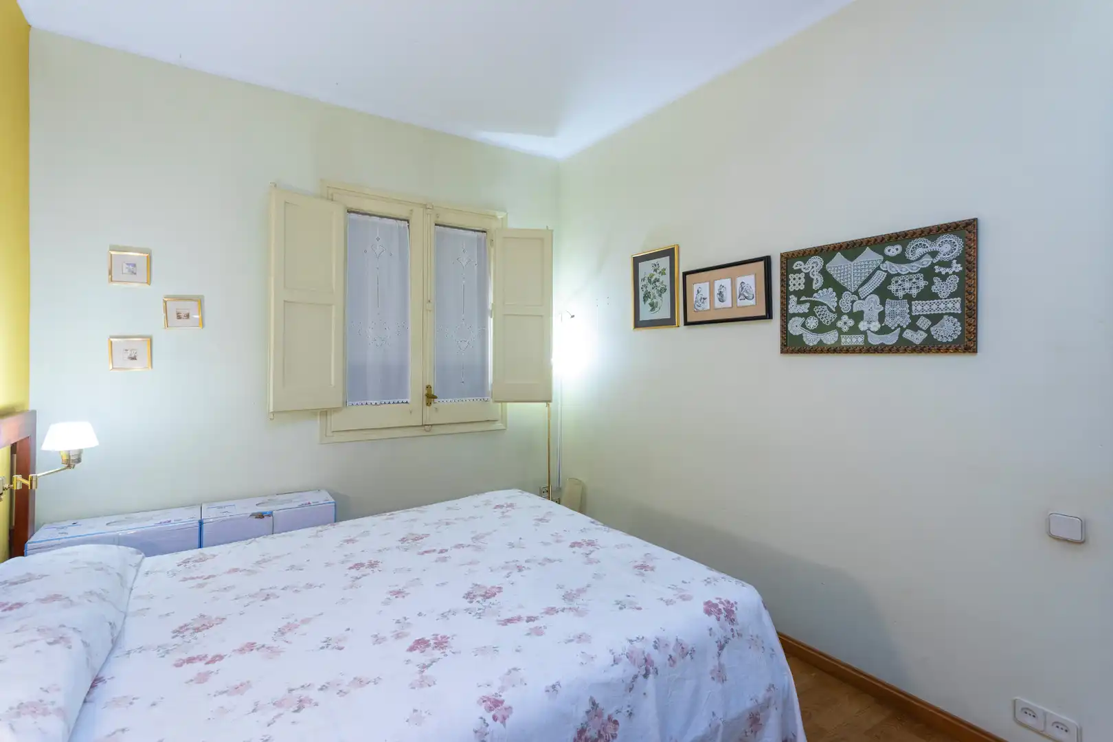 Dormitori de Pis en venda en Barcelona amb Aire condicionat, Parquet i Balcó