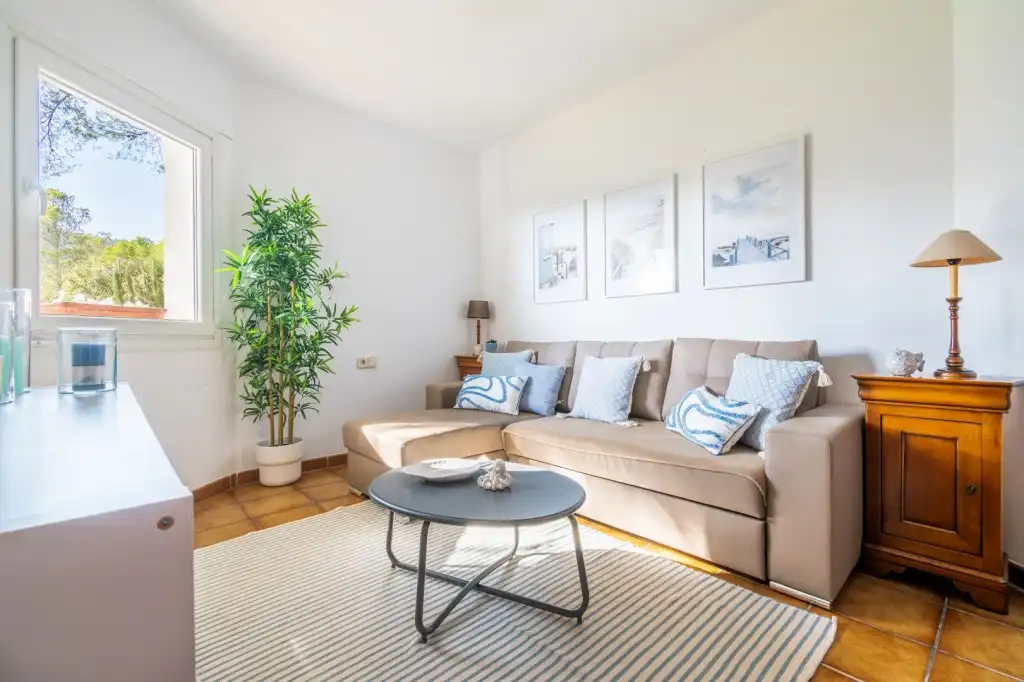 Living room of Houses for sale in Calvià  with Air Conditioner, Private garden and Terrace