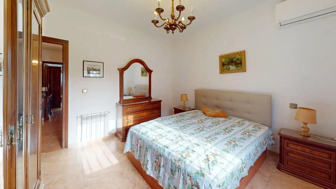 Dormitori de Casa o xalet en venda en L'Alfàs del Pi amb Jardí privat, Terrassa i Traster