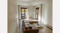 Living room of Apartment for sale in Marbella  with Air Conditioner, Heating and Parquet flooring