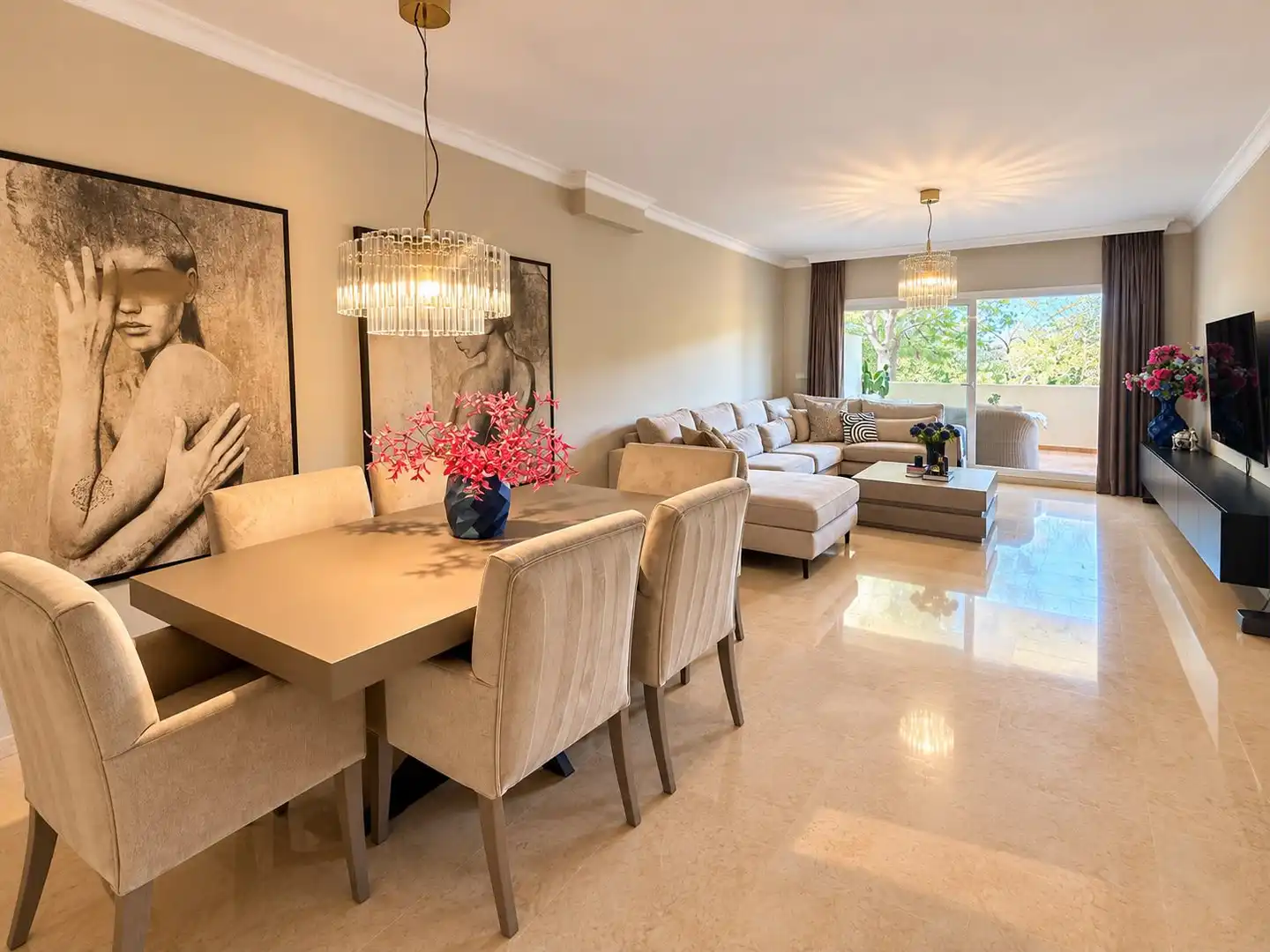 Dining room of Flat for sale in Elviria - Cabopino