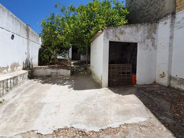 Haus mit Balkon zum Verkauf in Fernán-Núñez