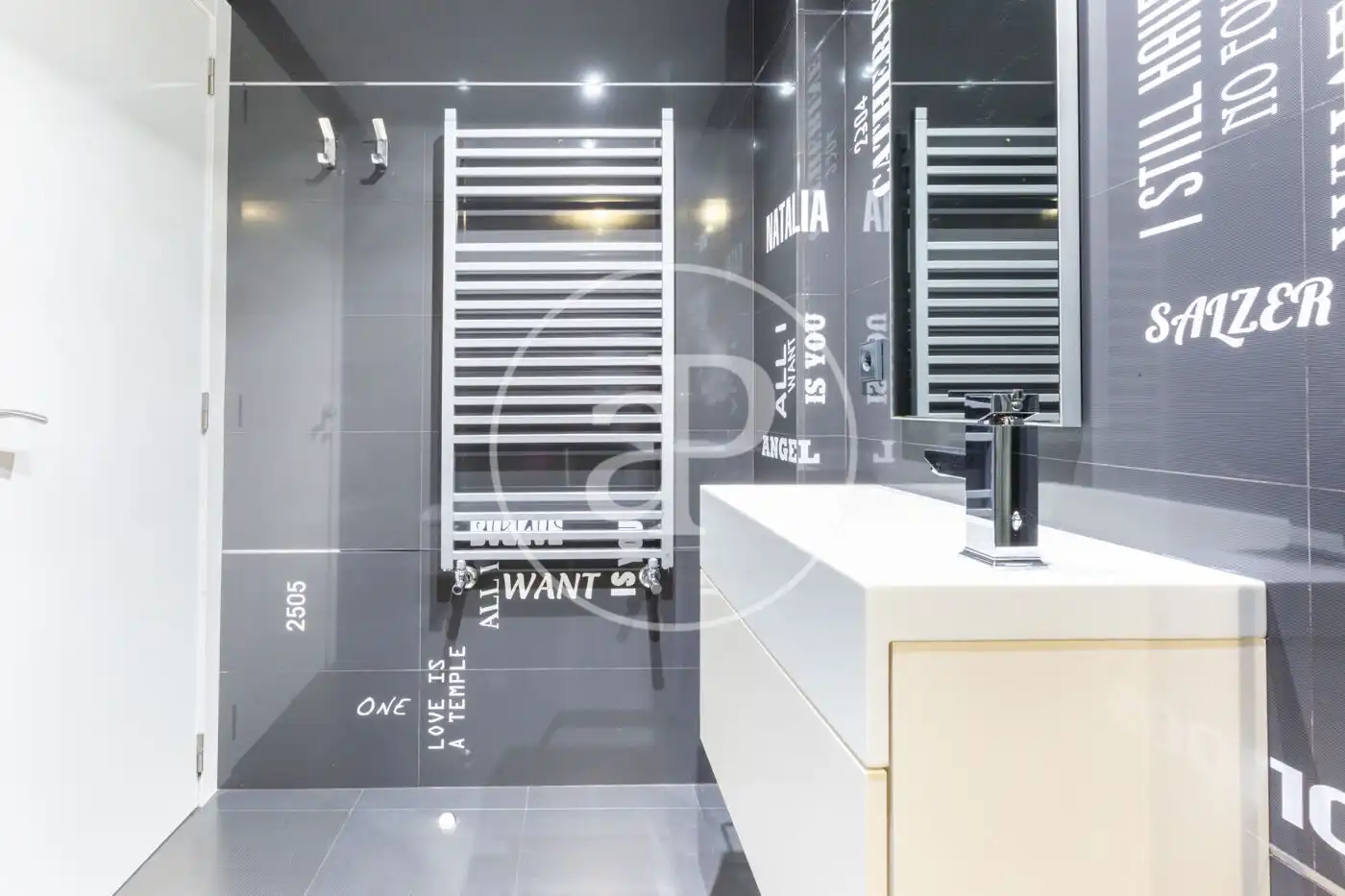 Badezimmer von Dachboden zum Verkauf in Valencia mit Klimaanlage, Heizung und Terrasse