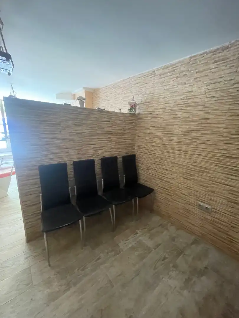 Local comercial en alquiler en Avenida de la Paz, imagen 7