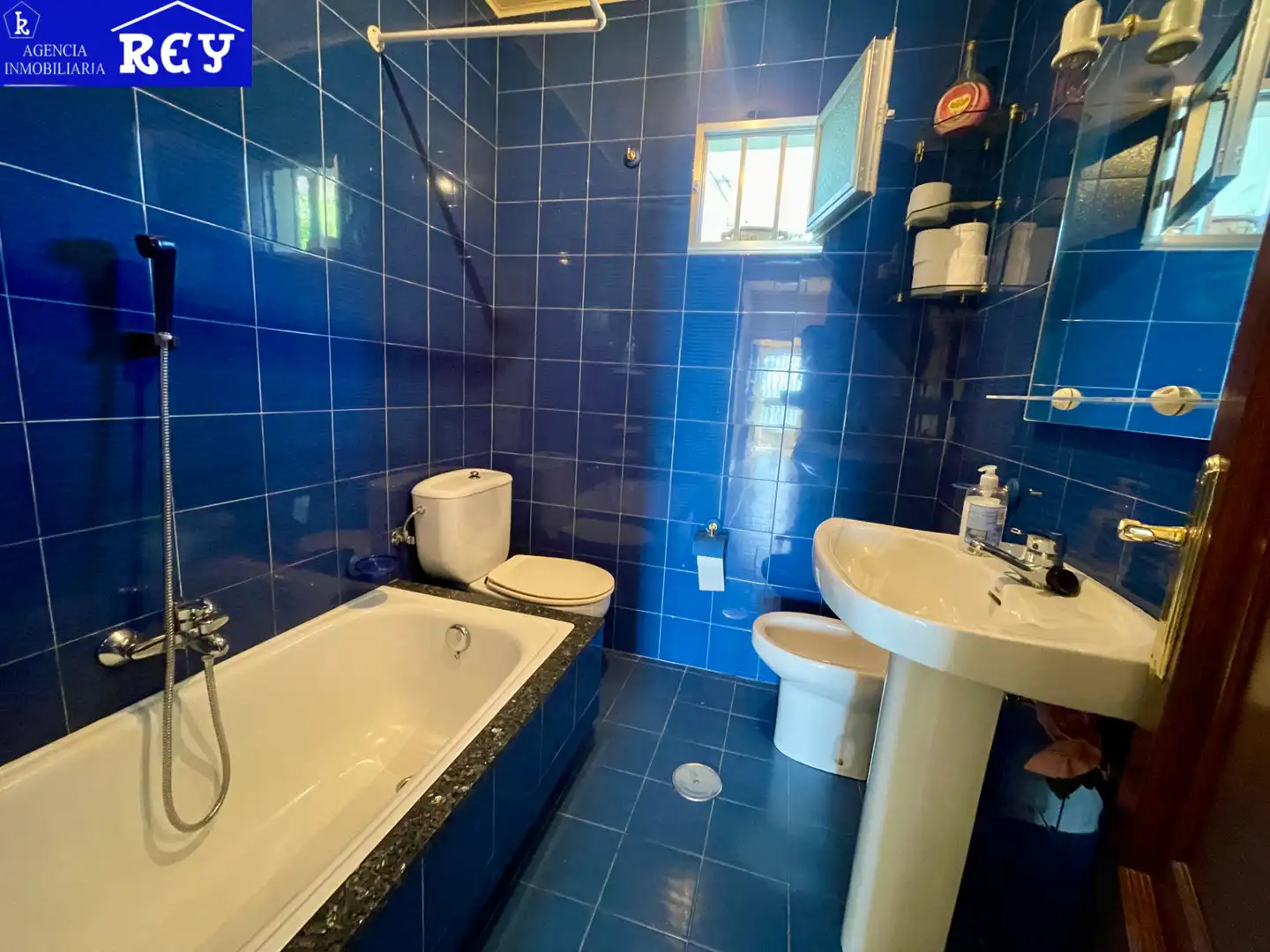 Bathroom of Detached homes for sale in Santiago de Compostela   with Private garden