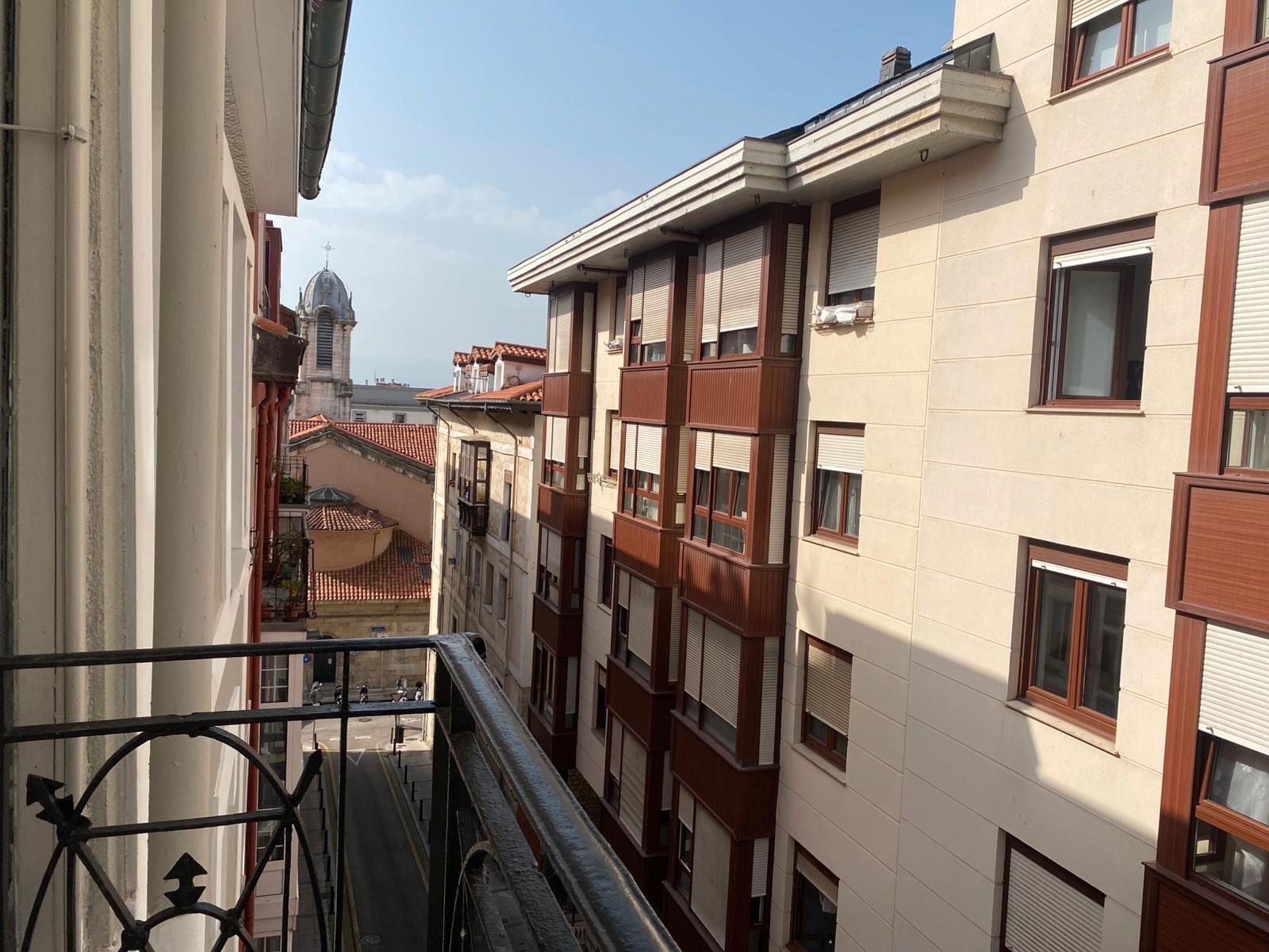 Vista exterior de Piso en venta en Santander con Balcón