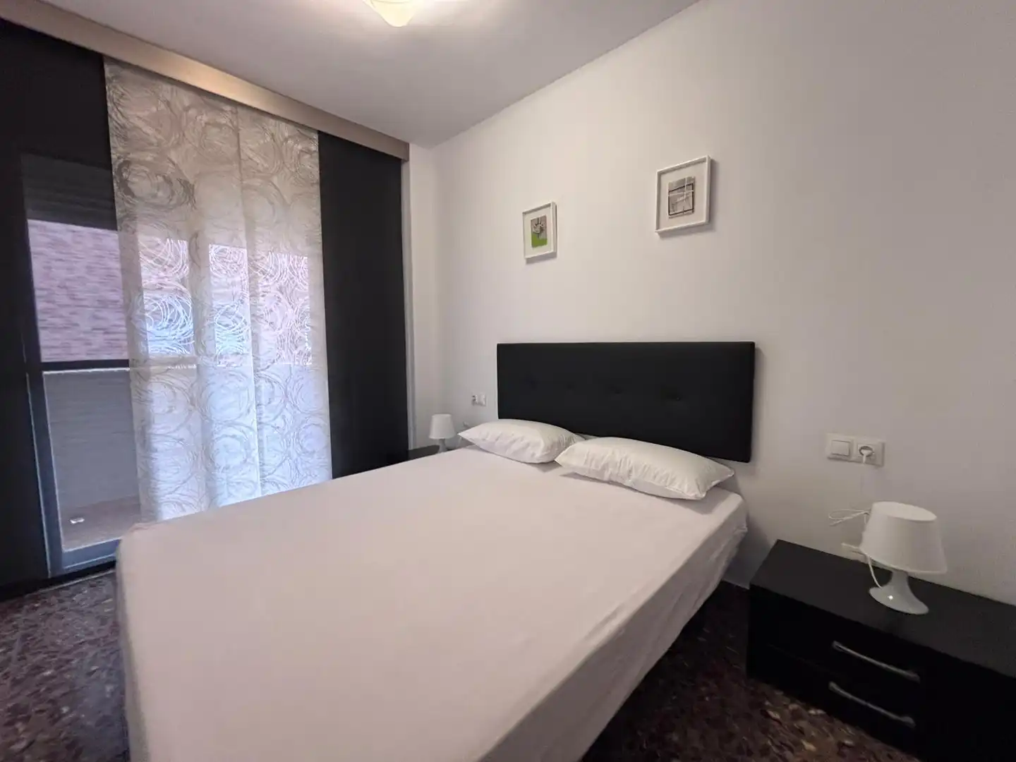 Bedroom of Flat for rent in Burjassot  with Air Conditioner and Furnished