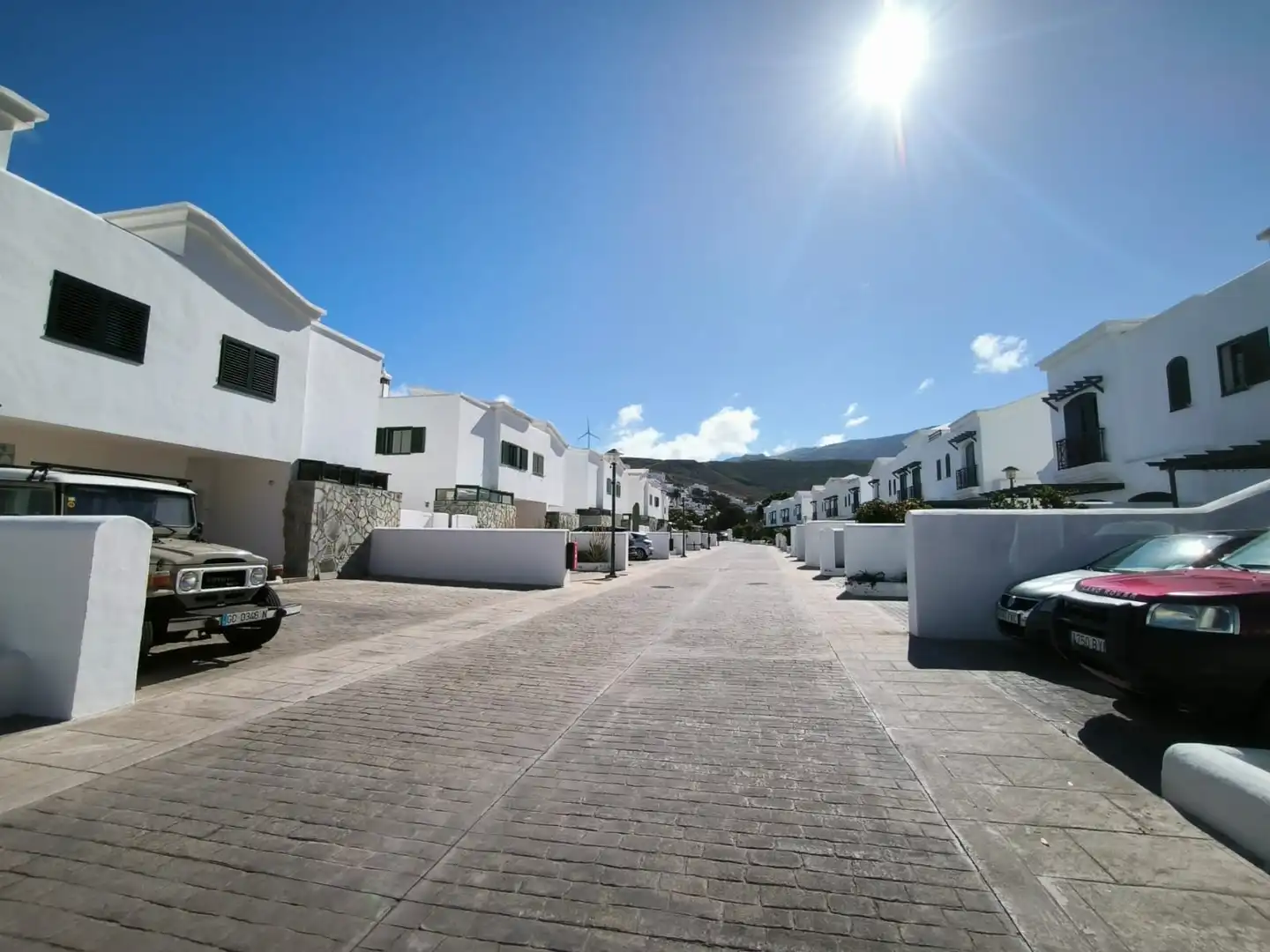 Vista exterior de Casa o xalet en venda en Agaete amb Jardí privat, Terrassa i Moblat