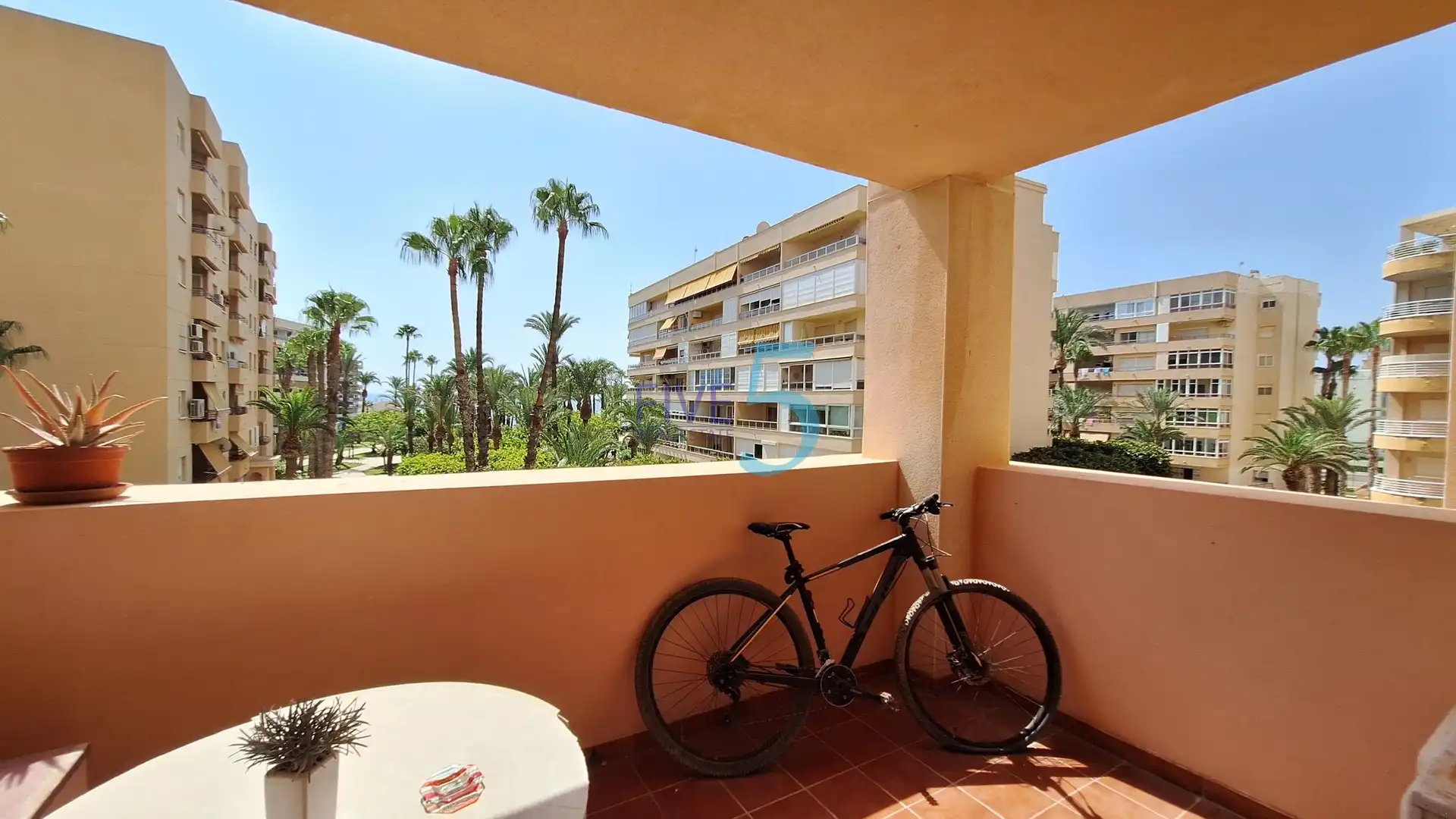 Piso con terraza en venta en Playa de los Locos, imagen 12