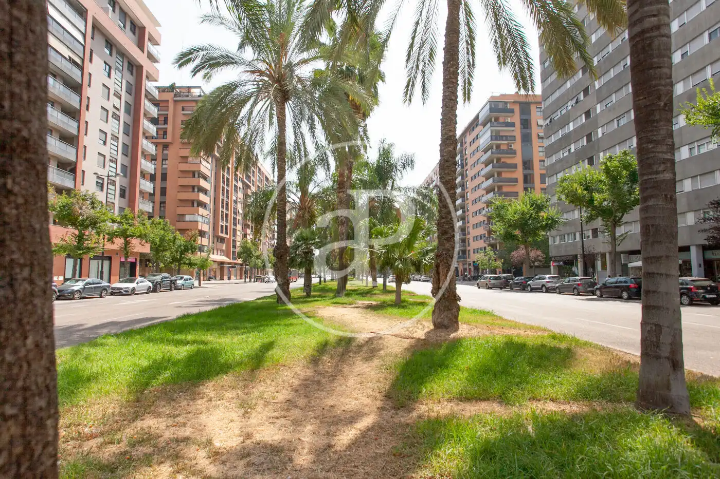 Vista exterior de Pis en venda en Valencia amb Aire condicionat, Calefacció i Jardí privat