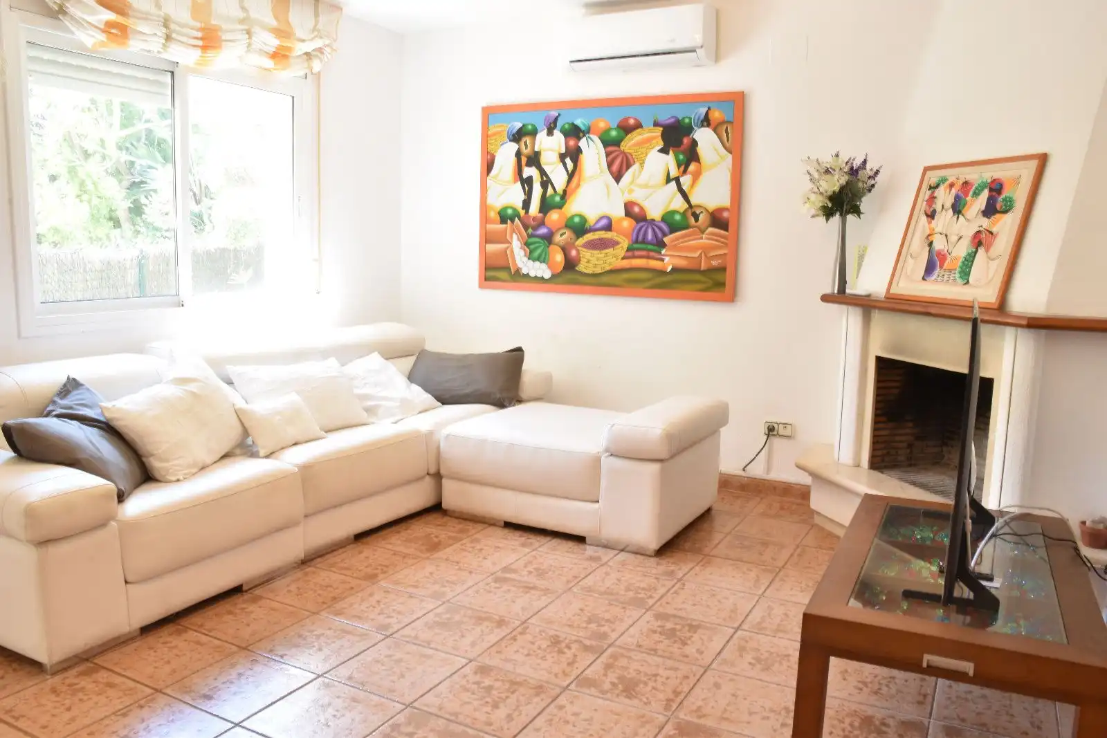 Sala d'estar de Casa o xalet en venda en El Vendrell amb Aire condicionat, Calefacció i Terrassa