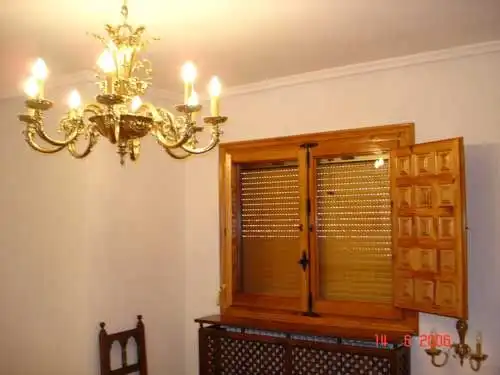 Menjador de Casa o xalet en venda en El Cuervo amb Calefacció, Parquet i Moblat