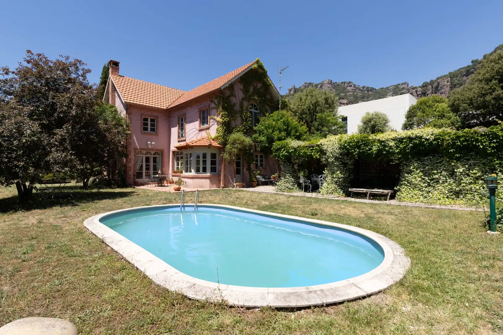 Schwimmbecken von Haus oder Chalet zum Verkauf in Matadepera mit Privatgarten und Schwimmbad