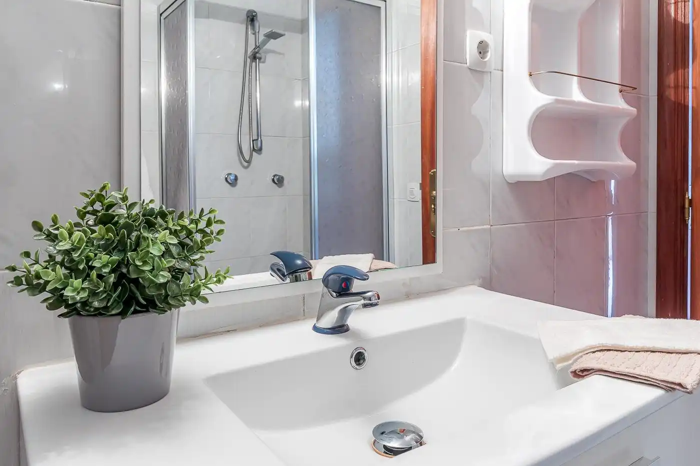Baño de Casa o chalet en venta en San Lorenzo de El Escorial con Calefacción, Alarma y Piscina comunitaria
