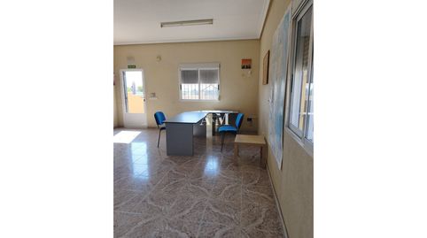 Foto 3 von Büro zur Miete in Zona los Frutales, Torrevieja