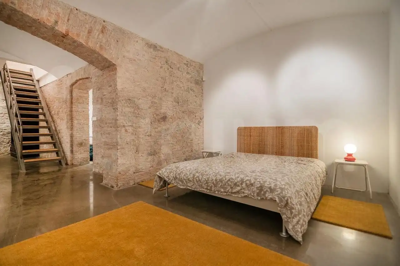 Schlafzimmer von Erdgeschoss zum Verkauf in Barcelona