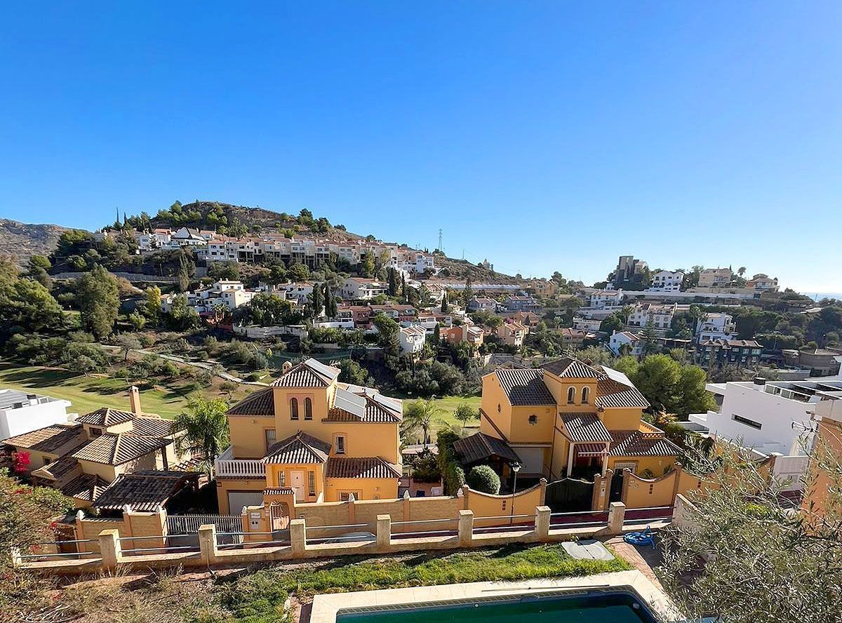 Vista exterior de Casa o chalet en venta en Málaga Capital con Jardín privado, Trastero y Piscina