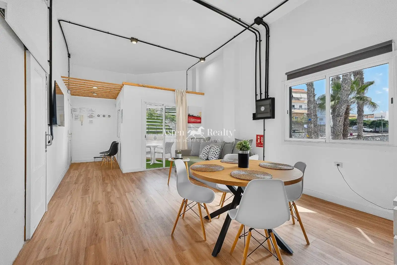 Living room of Apartments for sale in Alcalá