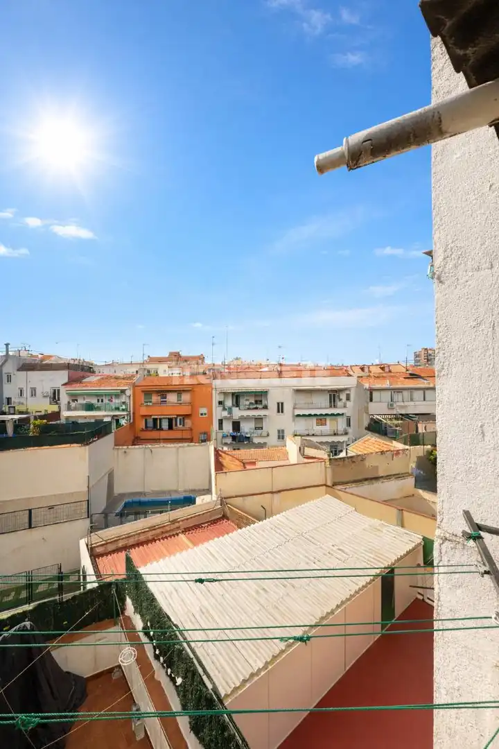 Vista exterior de Piso en venta en Madrid con Aire acondicionado, Calefacción y Amueblado