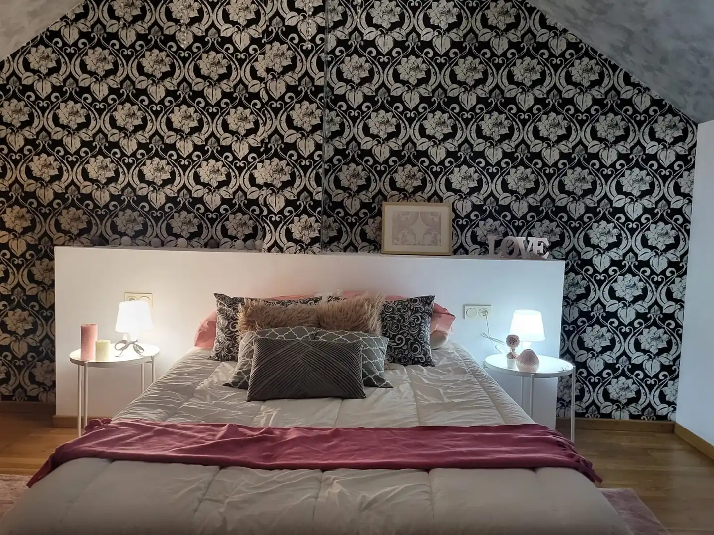 Habitación de Casa adosada de alquiler en Cangas  con Aire acondicionado, Calefacción y Jardín privado