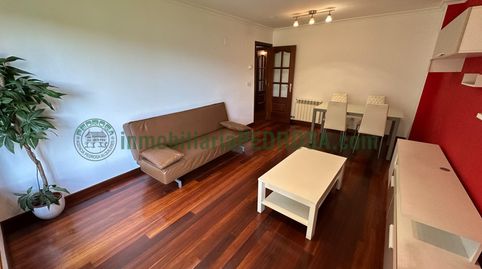 Foto 3 de Piso de alquiler en Plaza Das Regas, La Seca - Los Salgueriños, Pontevedra Capital