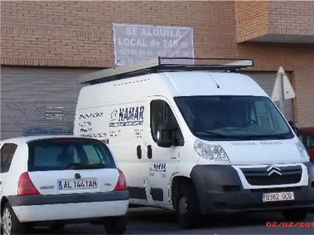 Aparcament de Local en venda en Almería
