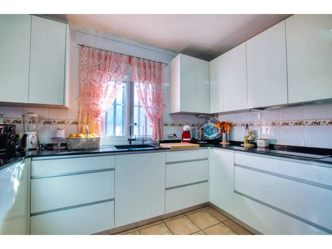 Cocina de Finca rústica en venta en Alcaucín con Terraza y Piscina